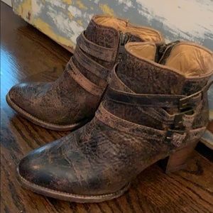 BED STU Moto Booties Size 8